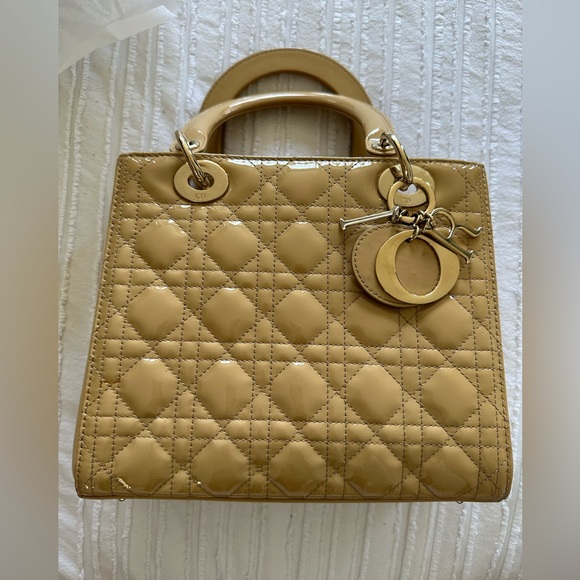 Christian Dior 2013 Beige patent medium lady Dior with strap - Picture 10 of 16